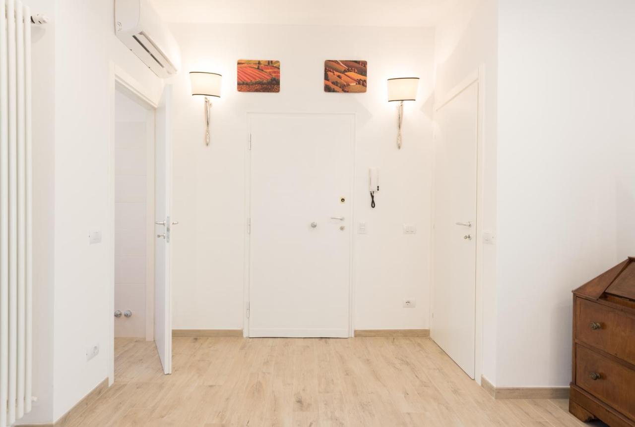 Modern Flat Alberti Arno River Lift&Terraces Apartment Florenz